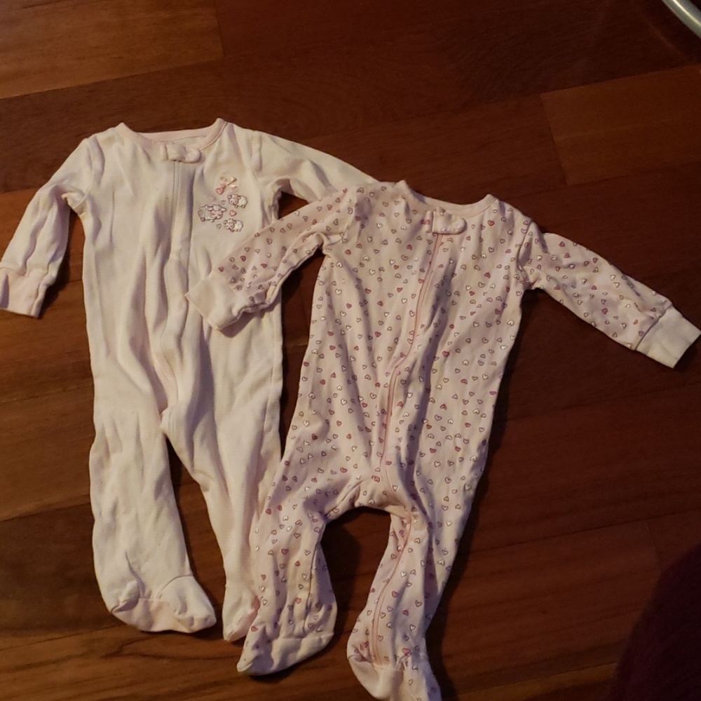 2-1 PC outfit with feet.